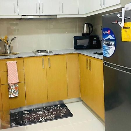 Cosy Executive 1 Bedroom Uptown Parksuites Ultra Fast Internet マニラ市 エクステリア 写真